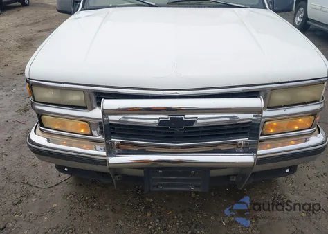 1998 Chevrolet K1500 Fleetside/Silverado Fleetside/Sportside from USA, damaged, VIN 2GCEK19R3W1206563